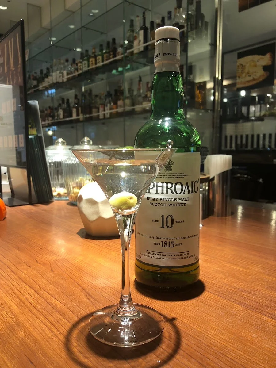 B.C.T. BAR CARDINAL TOKYO · 7